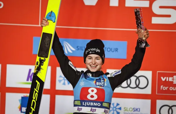 Nika Križnar