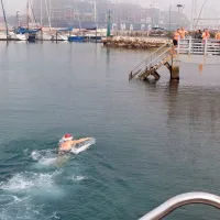 Novoletni skoki v morje spontano živijo dalje