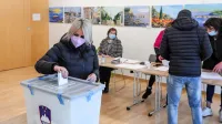Medgeneracijski center Livade je  s 1510 volilnimi upravičenci  
tretje največje izolsko volišče.