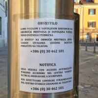 V jedro Kopra pe&scaron;, avtomobile so izgnali