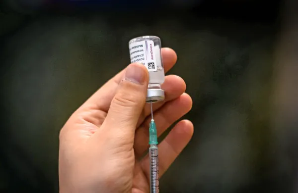 Cepivo AstraZenece je glede na študije primerno za poživitveni 
odmerek, kažejo študije.