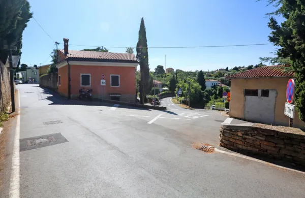 Obračališče na Oljčni poti bo učencem, ki jih starši v šolo vozijo, 
olajšalo jutranji prihod in popoldanski odhod.