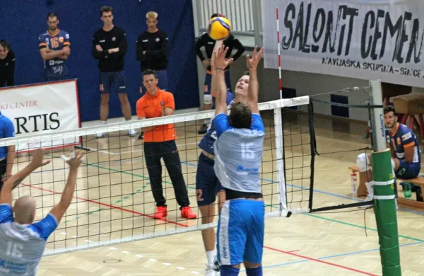 Bo kanalski blok jutri lahko zajezil napade Jureta Okrogliča? 