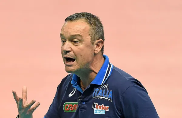 Slovenska dekleta bo vodil Marco Bonitta. (Foto: FIVB)