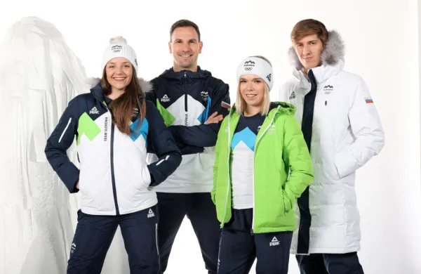 Tudi pod letošnjo olimpijsko kolekcijo se je podpisal Sandi 
Murovec, ki z Olimpijskim komitejem Slovenije  sodeluje vse od 
leta 2012.