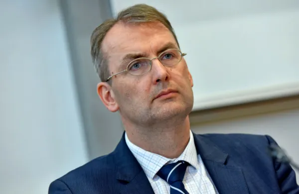 Jorg Kristijan Petrovič je  slovenski član Evropskega računskega 
sodišča.