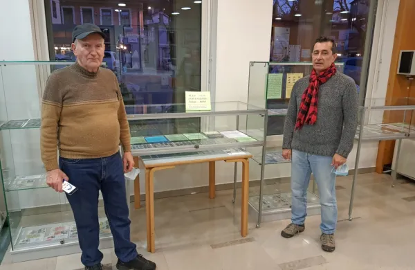 Razstavo 30 let slovenskega tolarja sta v bistriški knjižnici Makse 
Samsa pripravila Tijob Grgić in Vili Gombač iz Primorskega numizmatičnega društva Ilirska Bistrica.