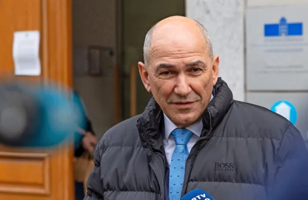 Premier Janez Janša