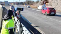 Do konca februarja se bodo prenosne kamere umaknile kameram 
na portalih.