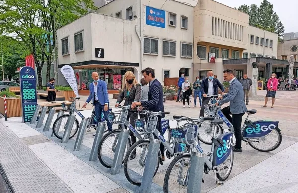 Nova Gorica si za bolj zeleno mobilnost prizadeva s sistemom 
izposoje koles.
