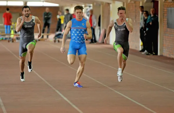 Ob mladih atletih, ki so se pomerili za državne naslove, so se v nekaterih disciplinah preizkusili tudi člani.