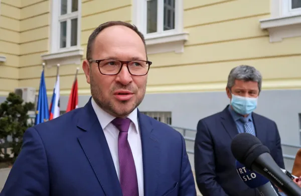 Minister za infrastrukturo Jernej Vrtovec
