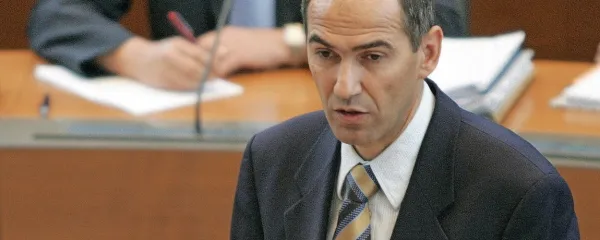 Janez Janša je že tretjič predsednik vlade.