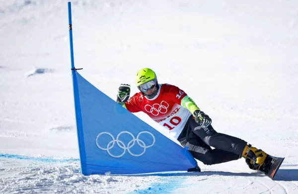 Na sprejemih olimpijcev naj bi se kršili ukrepi za zajezitev novega 
koronavirusa.