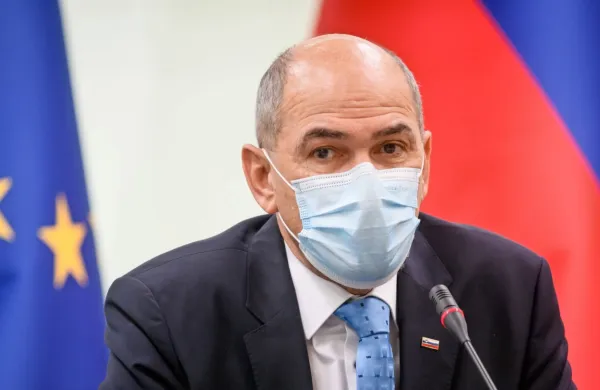 V prihodnjih dneh in tednih bo skladno z izboljšano epidemiološko 
situacijo in predlogom predstavnikov zdravstva odpravljena ali 
zrahljana večina omejevalnih ukrepov, je na twitterju zapisal 
predsednik vlade Janez Janša. 