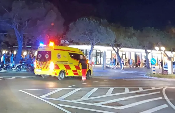 Sredi lanskega julija so morali reševalci v Portorož po zabodenega 
Makedonca (fotografija je simbolična).