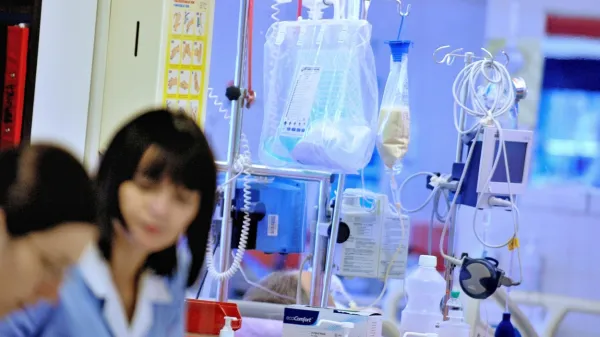 Medicinske sestre so v primerjavi s splošno populacijo  pogosteje  
hospitalizirane, na delovnem mestu pa so poleg fizičnih deležne 
tudi psihičnih obremenitev.