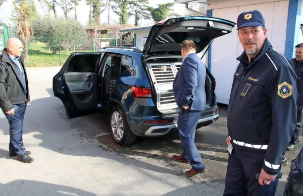 Novi vozili za policijske pse