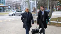 

Franju Keleminoviću (levo) na novogoriškem okrožnem sodišču 
sodijo zaradi treh kaznivih dejanj.