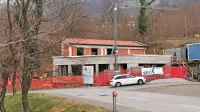 Objekt ajdovske hiše dobre volje je že pod streho, gradnjo pa naj 
bi zaključili do konca poletja. 