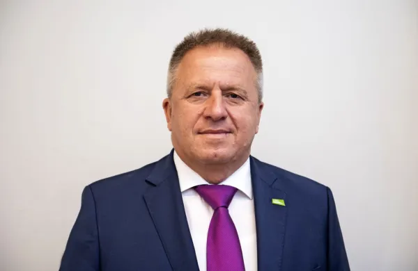 Zdravko Počivalšek kršil protikorupcijski zakon pri nabavi ventilatorjev
