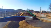 Park Žaga bo z novimi igrali, poligoni, sprehajalnimi in kolesarskimi potmi, pa tudi z gostinsko ponudbo, nov  prostor za 
druženje.   