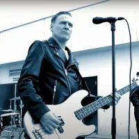Bryan Adams 