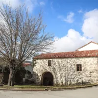  Bržanova domačija sodi med sto najlepših domačij na Slovenskem in je lep primer istrske vaške arhitekture iz 16. stoletja. 