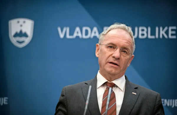 Minister Aleš Hojs: 