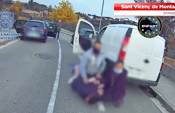 Španski  policisti  so  Enisa  Kočana   prijeli  blizu golf igrišča v soseski 
Sant Vicenç de Montalt, severovzhodno od Barcelone.    