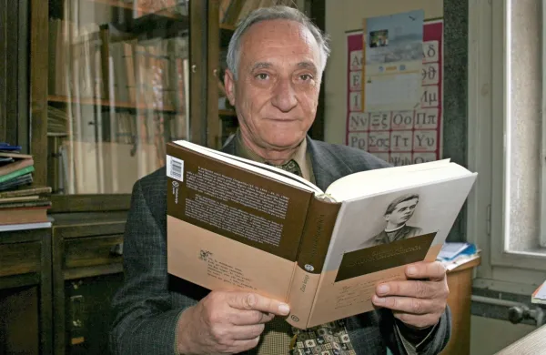 Mihael Glavan (1945-2022) nam je približeval Trubarja, Gregorčiča, Kocbeka, Kajuha in mnoge druge.   