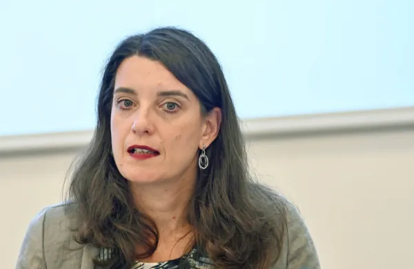 Ministrica za izobraževanje Simona Kustec