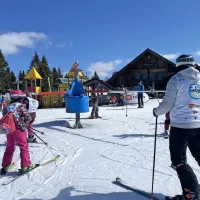 &Scaron;olarji na smučeh z Juretom Ko&scaron;irjem