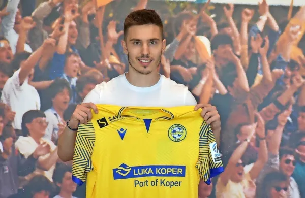 Marko Đira