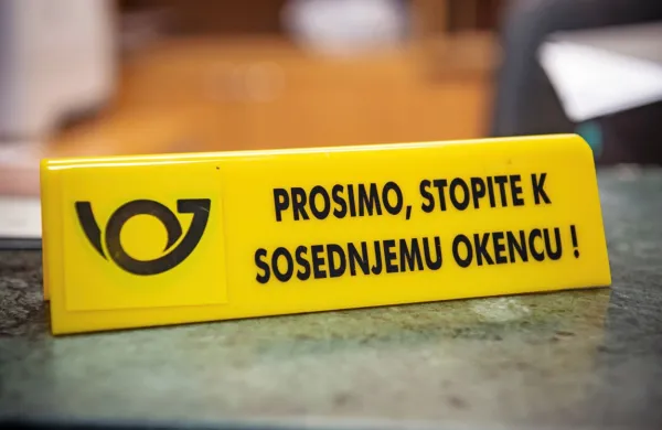 Sindikalisti so prepričani, da je glavni razlog za zamude kadrovska 
podhranjenost Pošte Slovenije.