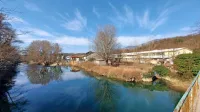 S protipoplavnim zidom in z drugimi posegi naj bi v obrtni coni 
Batuje odpravili težave s poplavljanjem reke Vipave. 