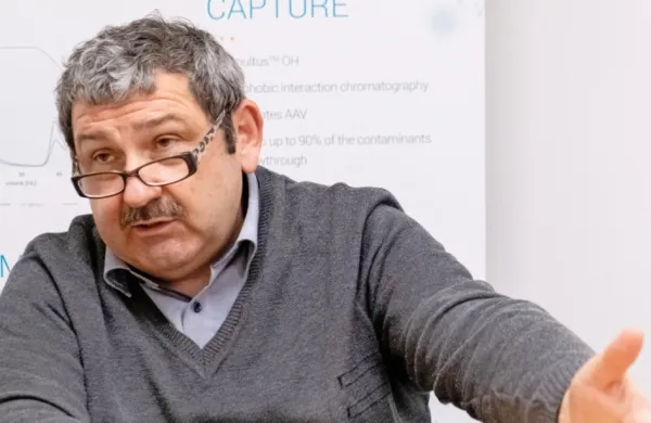 Aleš Štrancar, soustanovitelj uspešnega podjetja BIA Separations s 
sedežem v Ajdovščini je na našo prošnjo, da komentira navedbe 
portala Necenzurirano, odgovoril, da “pravljic tega portala ne 
namerava komentirati”.