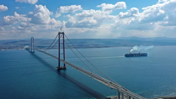 Čez Dardanele danes odprli največji viseči most na svetu