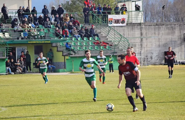 Po tekmi brez pravih priložnosti sta se v Vipavi primorska 
kandidata za vrh lestvice razšla brez zadetkov.