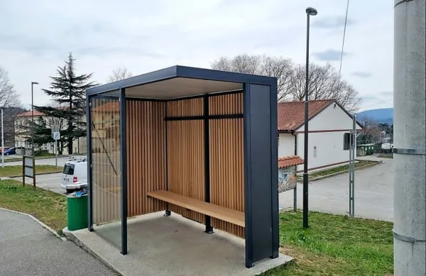 Udobneje bodo čakali na avtobus