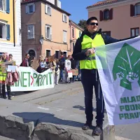 Mladi v Ljubljani, Mariboru in Kopru opozarjali na podnebne spremembe