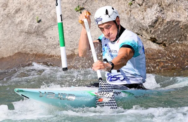 Luka Božič je v soboto zmagal pri kanuistih. 