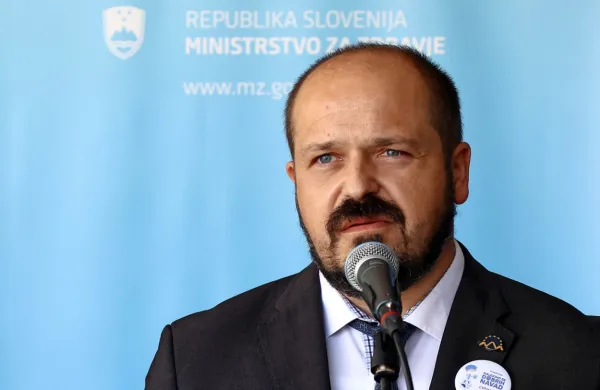 Zdravstveni minister Janez Poklukar