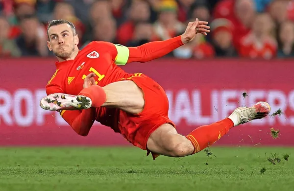 Gareth Bale z Walesom je še v igri za odhod v Katar. Wales na SP 
ni sodeloval že od leta 1958. 