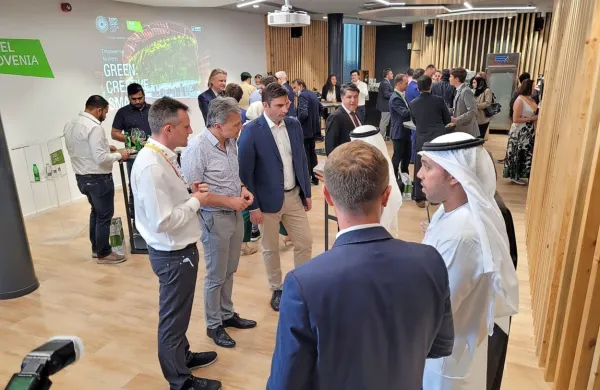 60-članska delegacija, vključno z županoma, je v Dubaju iskala 
investitorje in razvojne partnerje. 