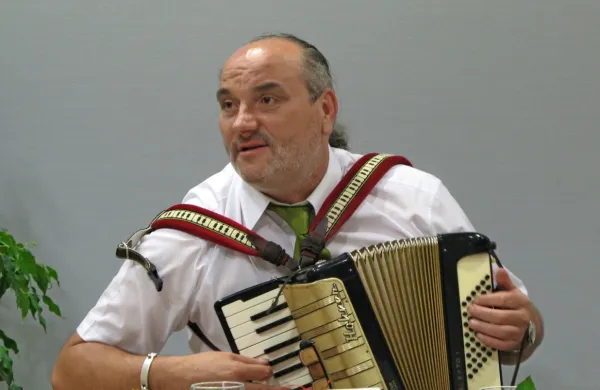 Bogdan Gerk

Izolan, član ansambla Primorski fantje