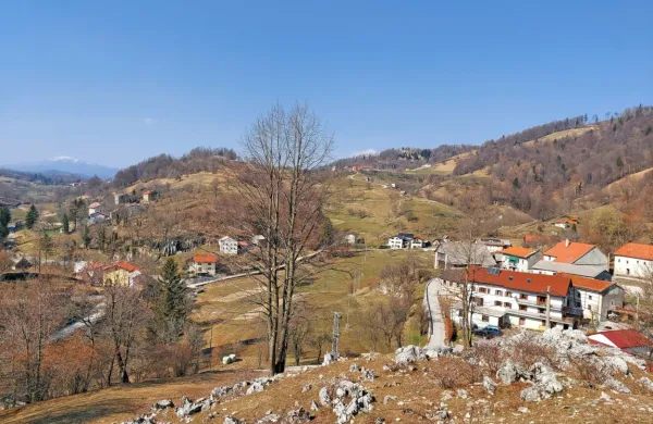 Mladi s podeželja se še najbolj vključujejo, zelo  aktivni so v 
Tolminskem in Kanalskem Lomu.   