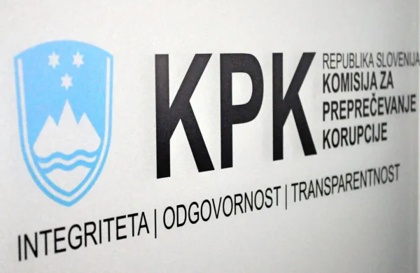 KPK pri Antonu Zakraj&scaron;ku ugotovila kr&scaron;itev integritete pri nabavah za&scaron;čitne opreme