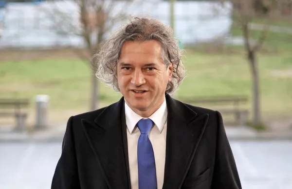 Robert Golob