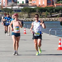 Najhitrejša maratonka Jasmina Kozina Praprotnik tik pred ciljem